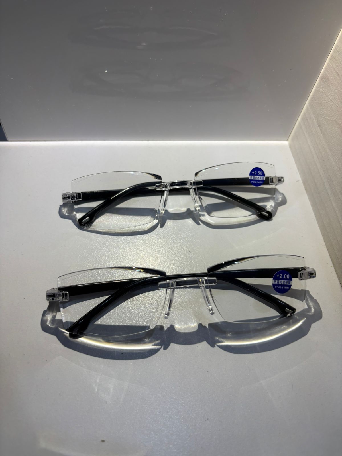 🎯 Doble visión, doble ahorro 👓 ¡Lleva 2x1 HOY! 😱