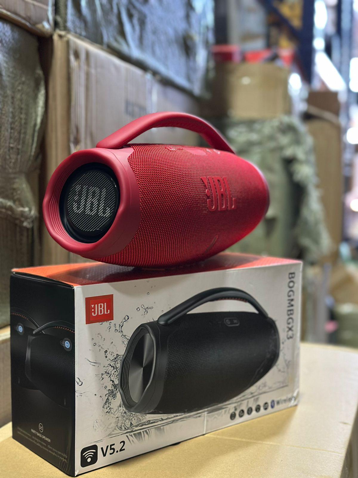 JBL Boombox 3: La bestia del sonido que pone a vibrar tu mundo 🎶🔥